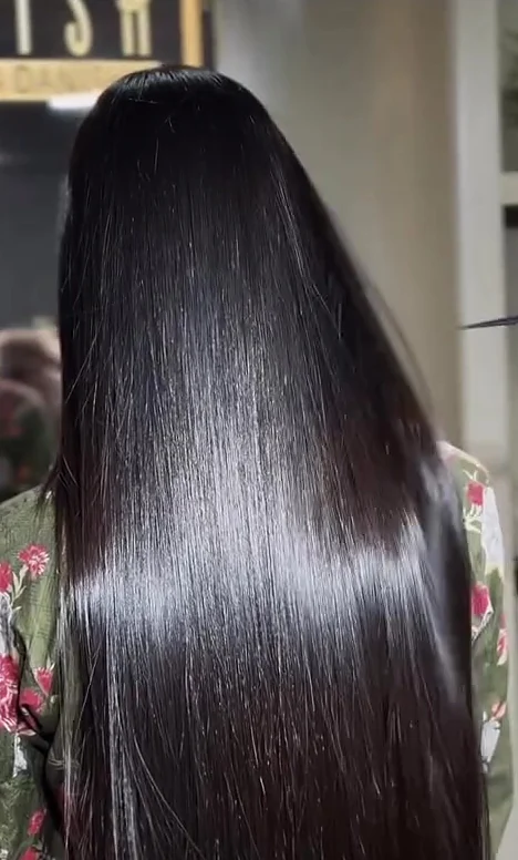 Smoothening after: Glass-straight, waist length