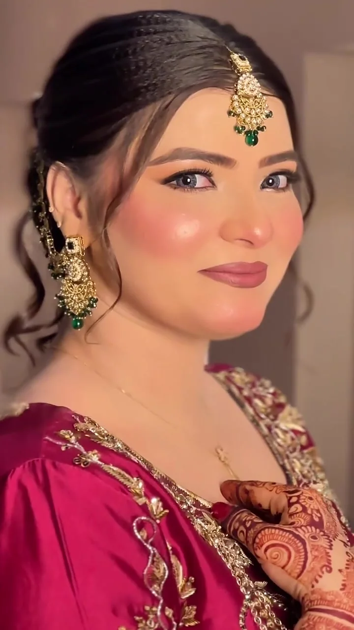 Mehndi · fresh dewy